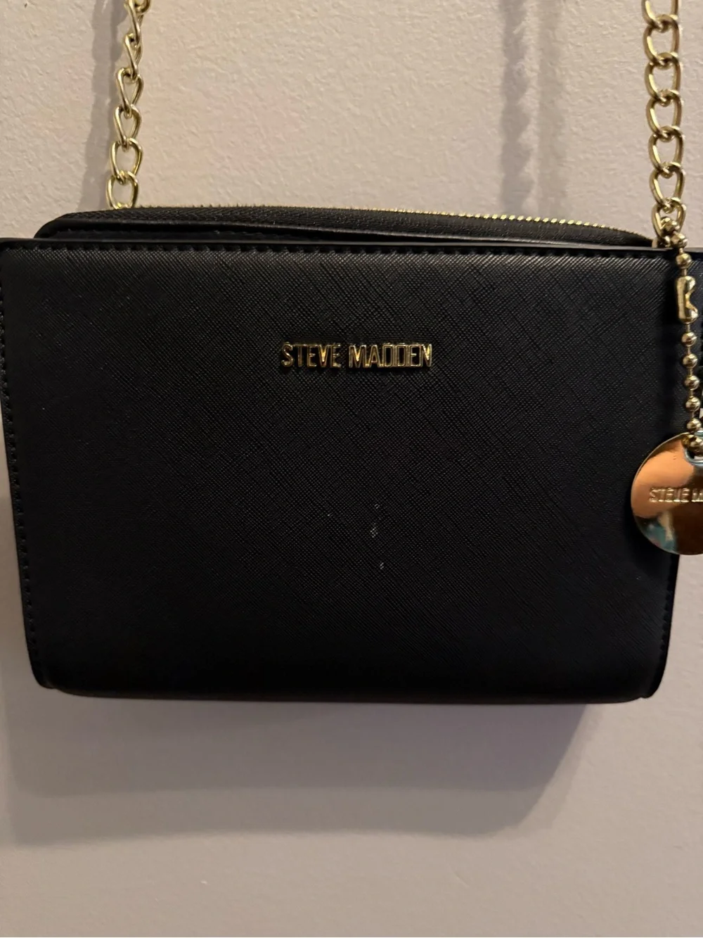 Steve Madden Black Crossbody Wallet Purse Gold Chain